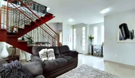 Casa 276m² com 5 Quartos e Suítes na Santa Mônica