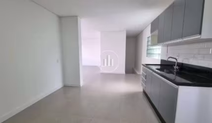 Casa 2 Quartos com 1 Suíte - Agronômica