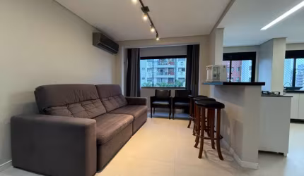 Apartamento 3 Quartos com 1 Suíte e 76m² - Agronômica