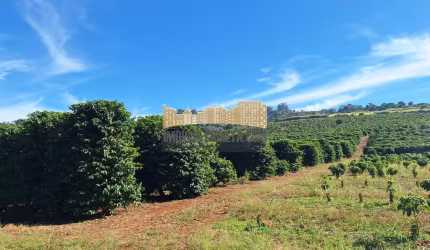 Sítio em Fonte Platina, Águas da Prata/SP