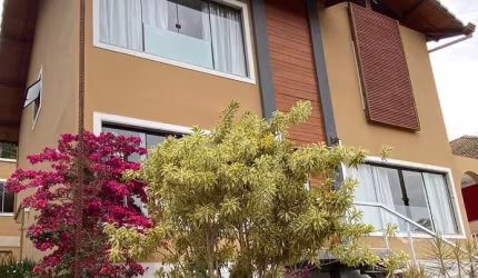 Casa com 4 dormitórios à venda, 257 m² por R$ 1.850.000,00 - Quebra Frascos - Teresópolis/RJ