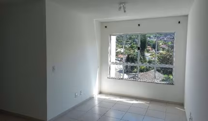 Apartamento com 2 dormitórios à venda, 60 m² por R$ 250.000,00 - Araras - Teresópolis/RJ