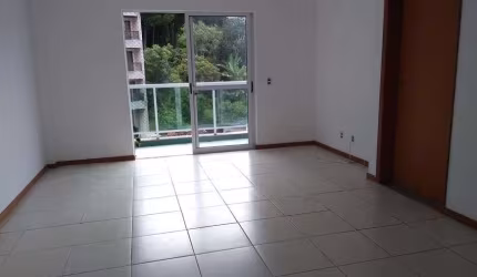 Apartamento com 2 dormitórios para alugar, 72 m² por R$ 2.990/mês - Agriões - Teresópolis/RJ