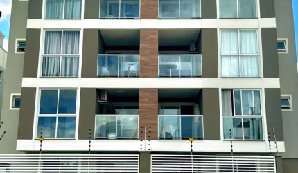 Apartamento 2 Quartos Sendo 1 Suíte Com Sacada e Churrasqueira no Térreo