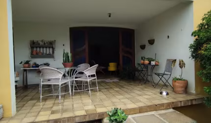 CASA À VENDA NO HISTÓRICO POÇO DA PANELA – RECIFE