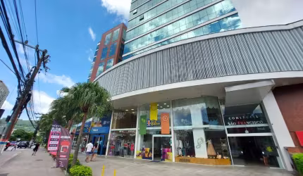 Trindade | Loja comercial