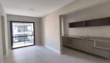 Centro | Apartamento 2 quartos (1 suíte)