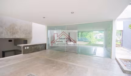 Casa Residencial à Venda JARDIM GUEDALA  com 700 metros.