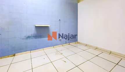 CASA COMERCIAL NO CENTRO