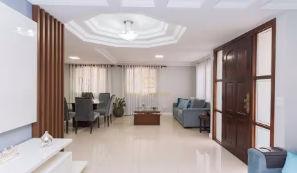 RESIDÊNCIA FANTÁSTICA EM CONDOMÍNIO NO BAIRRO ÁGUA VERDE - CURITIBA  290M  PRIVATIVOS - 5 VAGAS