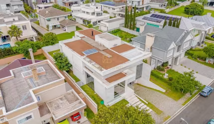 ALTO LUXO NO ALPHAVILLE GRACIOSA  PINHAIS  RESIDÊNCIA DE CAMPEÃO OLÍMPICO DE FUTEBOL  5 SUÍTES