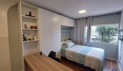 Oportunidade - Ótimo Flat reformado e mobiliado, 25 m² no coração do Centro Cívico!