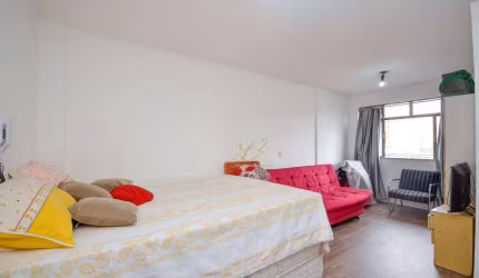 Excelente Kitnet com 21 m² no Centro de Curitiba - Aceita AIRBnb!