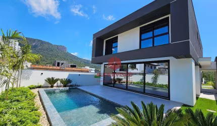 Casa à venda, 290 m² por R$ 3.390.000,00 - Pedra Branca - Palhoça/SC