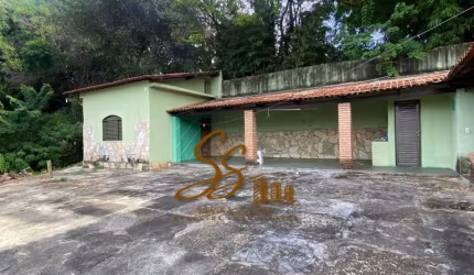 Lindo Sítio em Condomínio fechado
