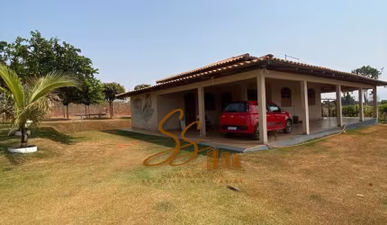 Sítio de 2.000m² divisa entre Mateus Leme e Igarapé