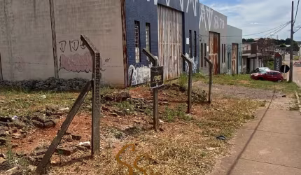Lote Comercial à Venda - MG-050 em Mateus Leme  R$ 350.000,00