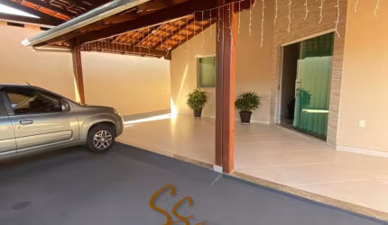 Casa à venda no bairro Nossa Senhora do Rosário – Mateus Leme/MG Área: 360m²