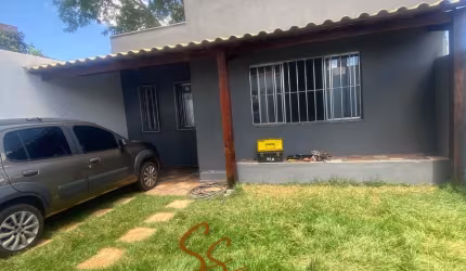 Casa Nova à Venda – Bairro Araçás, Segunda Seção, Mateus Leme       Área : 180 m²