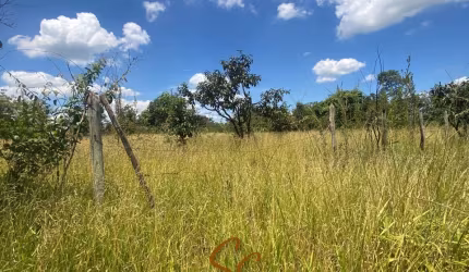 Ótima oportunidade no Bairro Araçás I, em Mateus Leme/MG!   Lote com 360m²