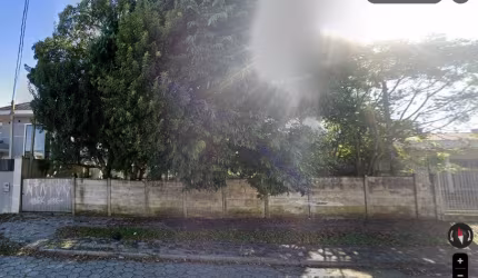 Terreno à venda no bairro Jardim Botânico com 616m2