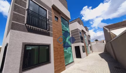 Sobrado com 3 dormitórios à venda por R$ 725.000,00 - Uberaba - Curitiba/PR
