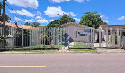 Imóvel à venda com 2 casas e terreno com área total de 630m²