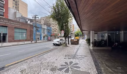 Sala comercial à venda na Vidente Machado, 115, Centro, Curitiba por R$ 350.000