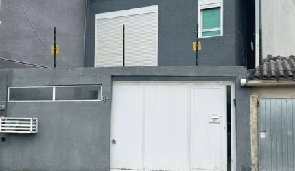 Casa com 3 quartos à venda na Benjamim Gelinski, 94, Uberaba, Curitiba por R$ 340.000