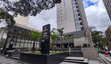 Loja à venda, 139.00 m2 por R$2880000.00  - Centro - Curitiba/PR