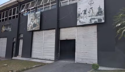 Loja para alugar, 185.77 m2 por R$5000.00  - Xaxim - Curitiba/PR