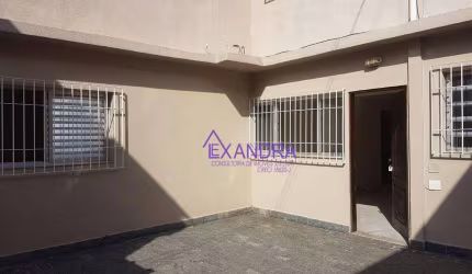 Casa com 3 dormitórios para alugar, 80 m² por R$ 2.311,70/mês - Parque Fongaro - São Paulo/SP