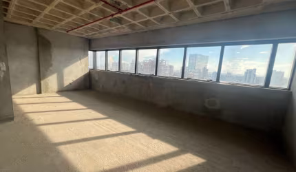 Sala no Fórum Business para venda - Sala de 38m² em Adrianópolis
