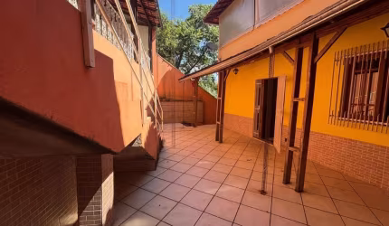 Excelente casa no Condomínio Tiguera