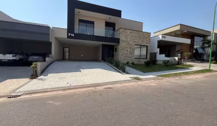 Casa com 3 Dormitórios em Condomínio de Alto Padrão à Venda - Loteamento Residencial Mont'Alcino, E