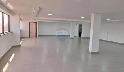 Sala Comercial Moderna no Centro de Lafaiete!