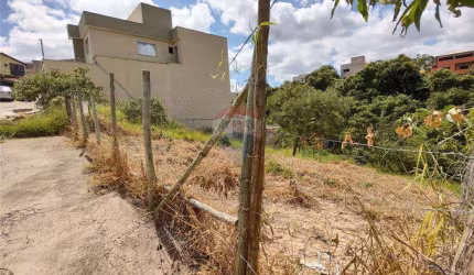 TERRENO Á VENDA NO BAIRRO MORADA DO SOL !