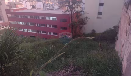 'Terreno dos Sonhos em MG: Construa Sua Casa Ideal'