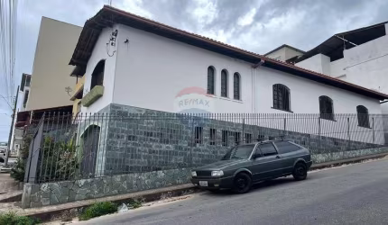 'Morar em Casa Espetacular no Bairro Carijós'