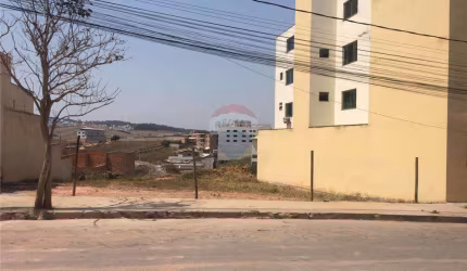 Terreno  á venda no Bairro Jardim Eldorado!