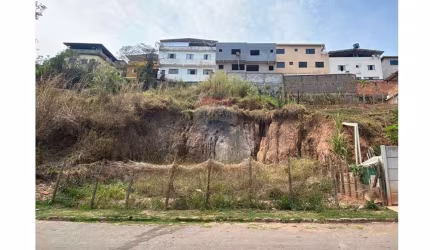 OPORTUNIDADE TERRENO Á VENDA NO BAIRRO SÃO DIMAS !