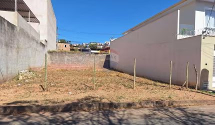 OPORTUNIDADE TERRENO NO BAIRRO SANTA CLARA!