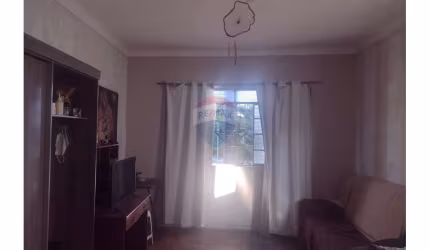 EXCLUSIVIDADE CASA NA PRAÇA SÃO SEBASTIÃO!