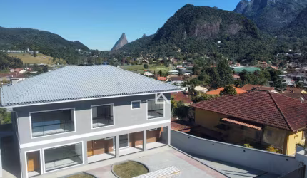 Casa à venda, 142 m² por R$ 900.000,00 - Alto - Teresópolis/RJ