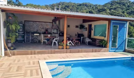 Casa à venda, 173 m² por R$ 1.300.000,00 - Albuquerque - Teresópolis/RJ
