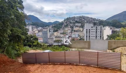 Terreno à venda, 720 m² por R$ 250.000,00 - Jardim Europa - Teresópolis/RJ