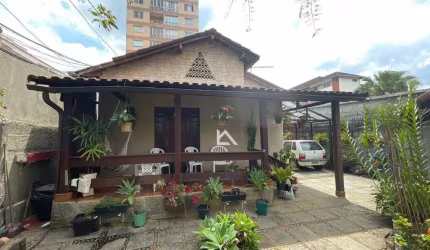 Casa com 5 dormitórios à venda, 154 m² por R$ 949.000,00 - Alto - Teresópolis/RJ