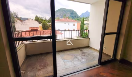 Apartamento com 2 dormitórios à venda, 90 m² por R$ 490.000,00 - Alto - Teresópolis/RJ
