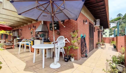 Cobertura com 4 dormitórios à venda, 240 m² por R$ 1.500.000,00 - Agriões - Teresópolis/RJ