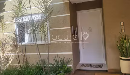 CASA TERREA EM CONDOMINIO ZONA SUL , 3 DORMITORIOS SENDO 2 SUÌTE, PISCINA 156 M²